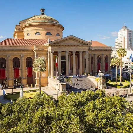 Palazzo Sovrana Serviced Luxury 4* 巴勒莫
