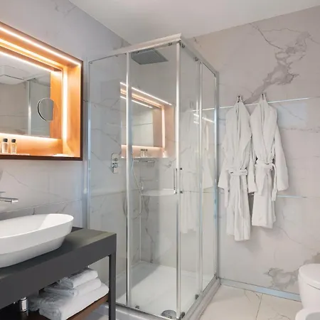 Palazzo Sovrana Serviced Luxury パレルモ