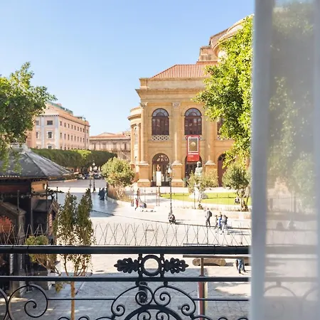 アパートホテル Palazzo Sovrana Serviced Luxury