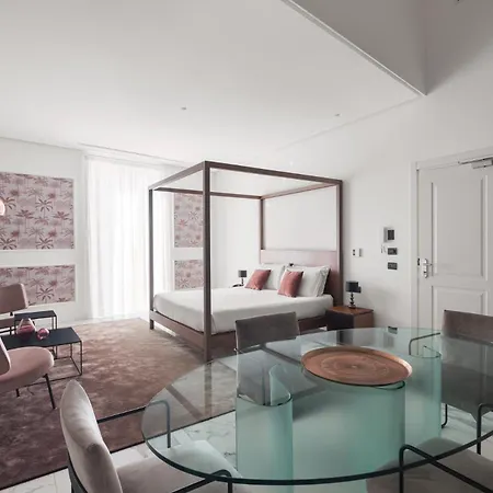 Palazzo Sovrana Serviced Luxury アパートホテル
