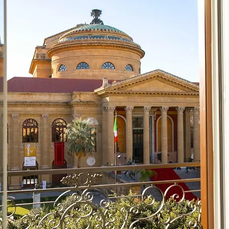 Palazzo Sovrana Serviced Luxury パレルモ